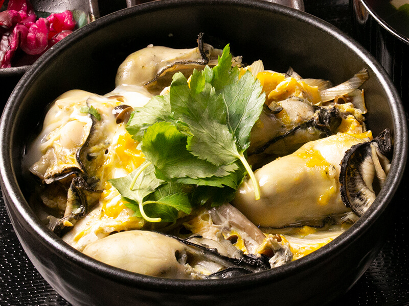 片倉商店 牡蠣卵とじ丼